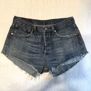 Vintage Levi's 501 Cutoff Denim Shorts W32